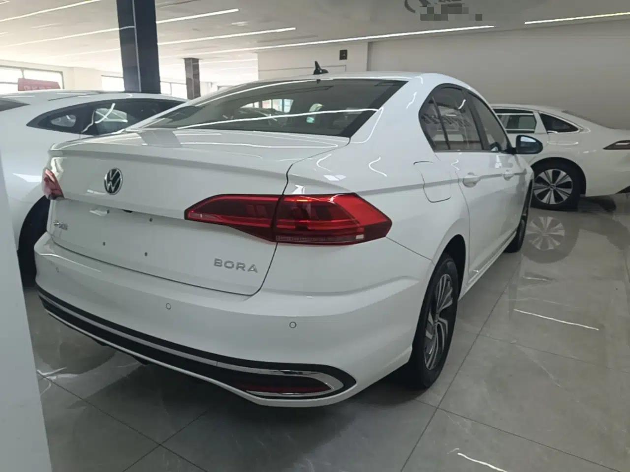 Volkswagen Bora 2026 200TSI DSG Yuexing Navigation Edition — миниатюра 6