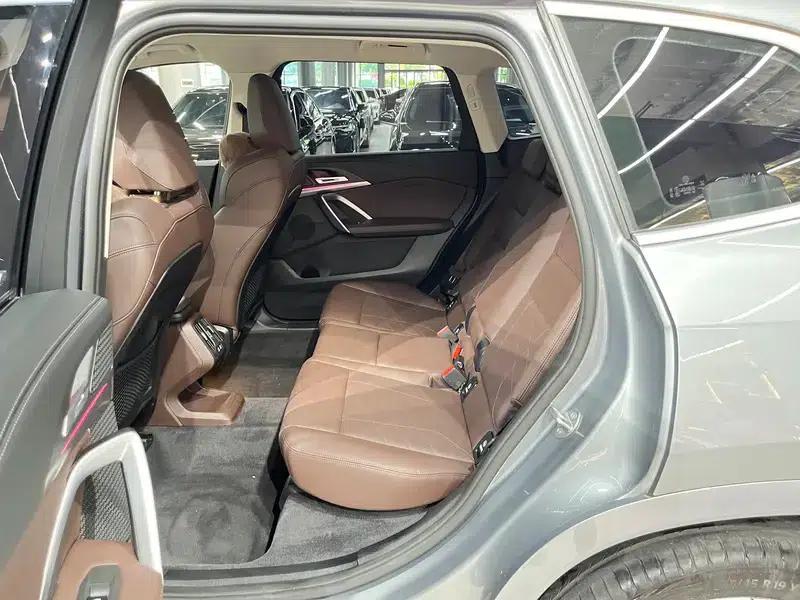 BMW X1 2023 sDrive25Li M Sport Package — миниатюра 9