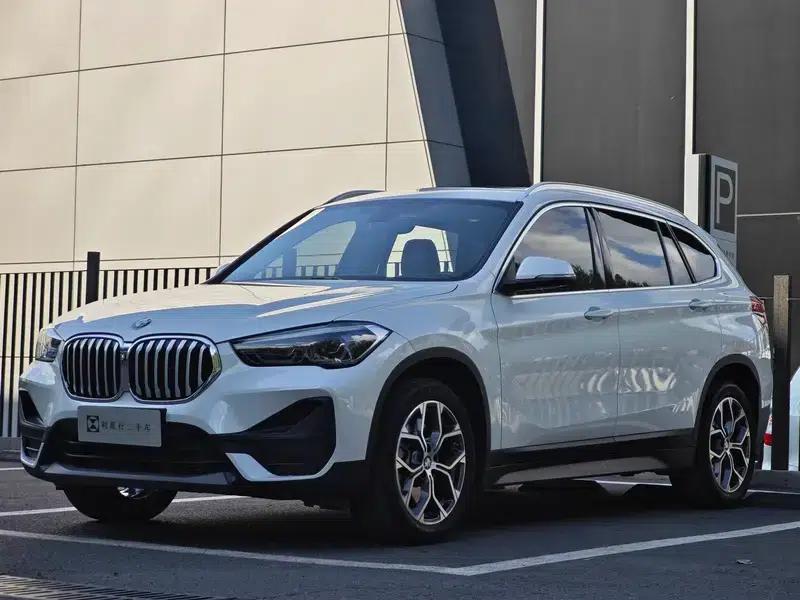 BMW X1 2021 sDrive25Li Leading Edition — миниатюра 1