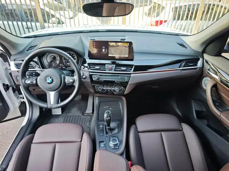 BMW X1 2021 sDrive25Li Leading Edition — миниатюра 9