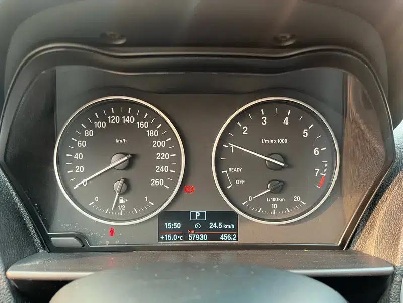 BMW 1 Series (Imported) 2016 118i Leading Edition — миниатюра 14