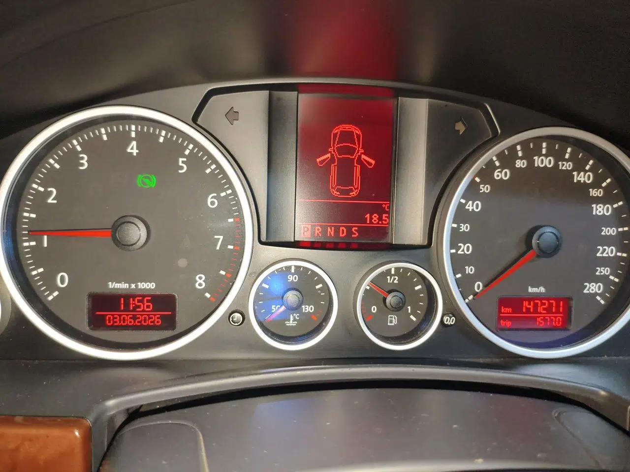 Volkswagen Touareg 2007 3.6L Standard Version — миниатюра 11