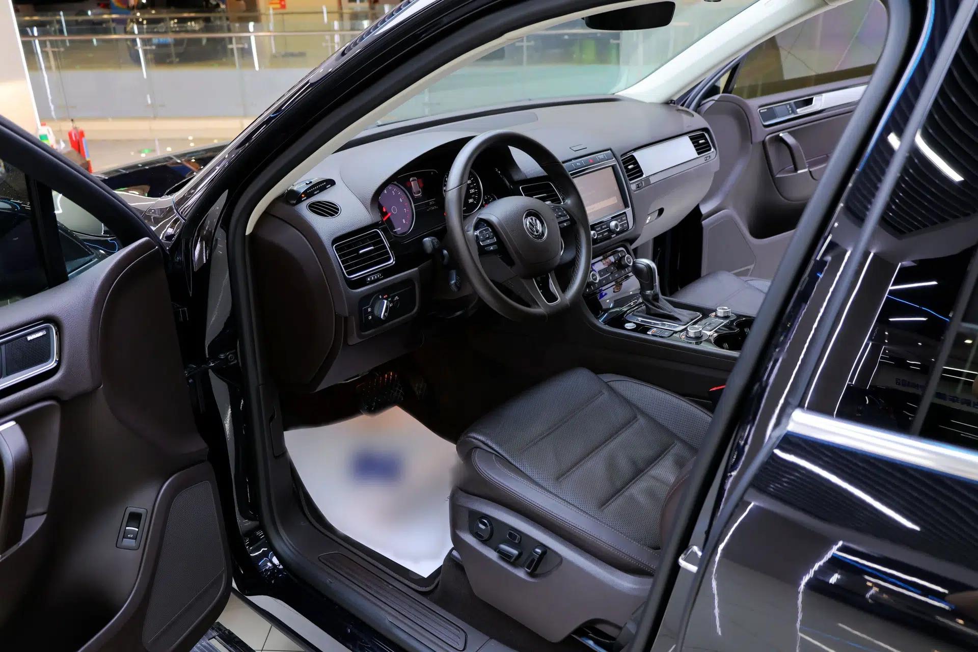 Volkswagen Touareg 2017 3.0 TSI Touareg Edition — миниатюра 17