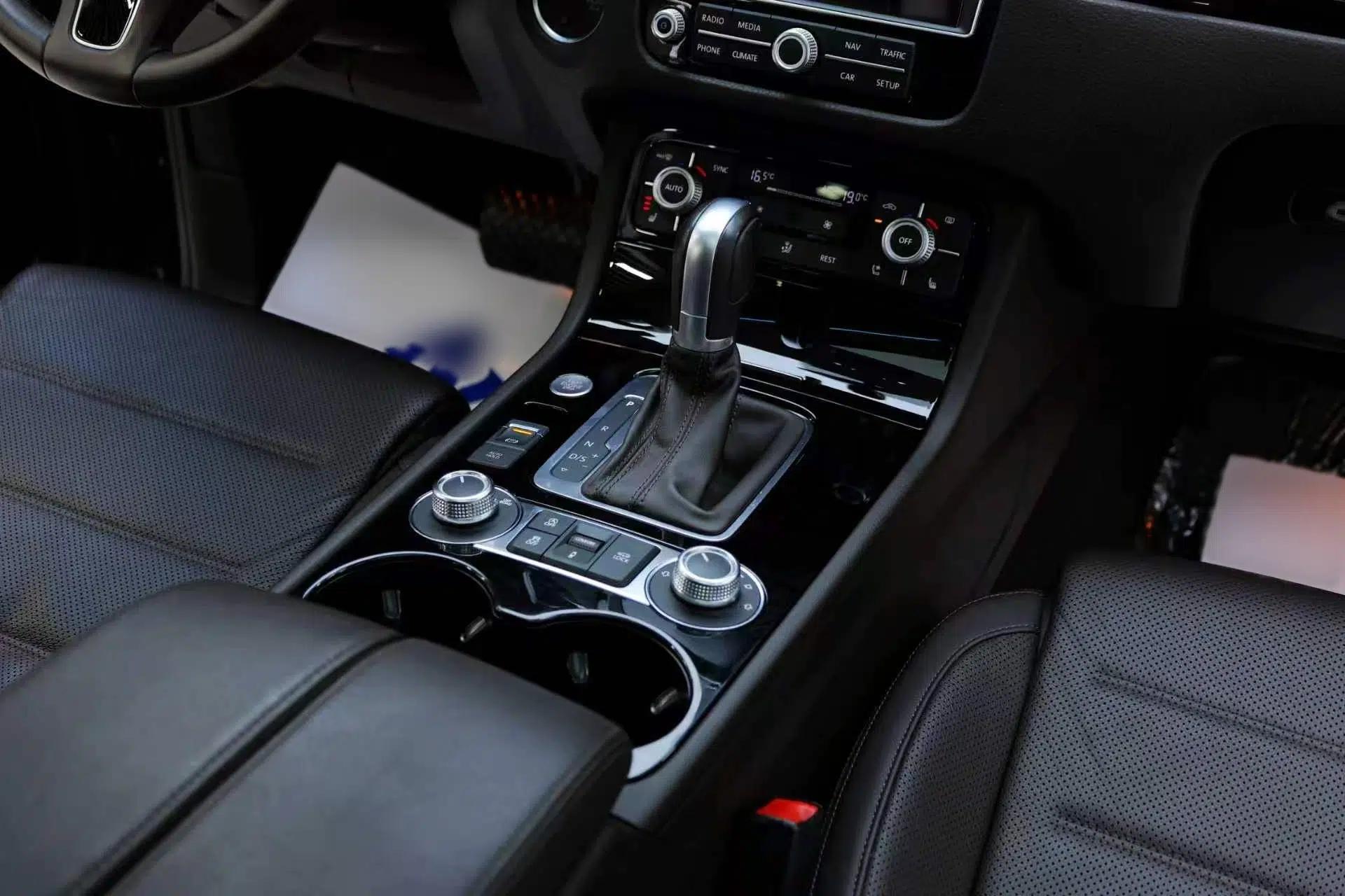 Volkswagen Touareg 2017 3.0 TSI Touareg Edition — миниатюра 22