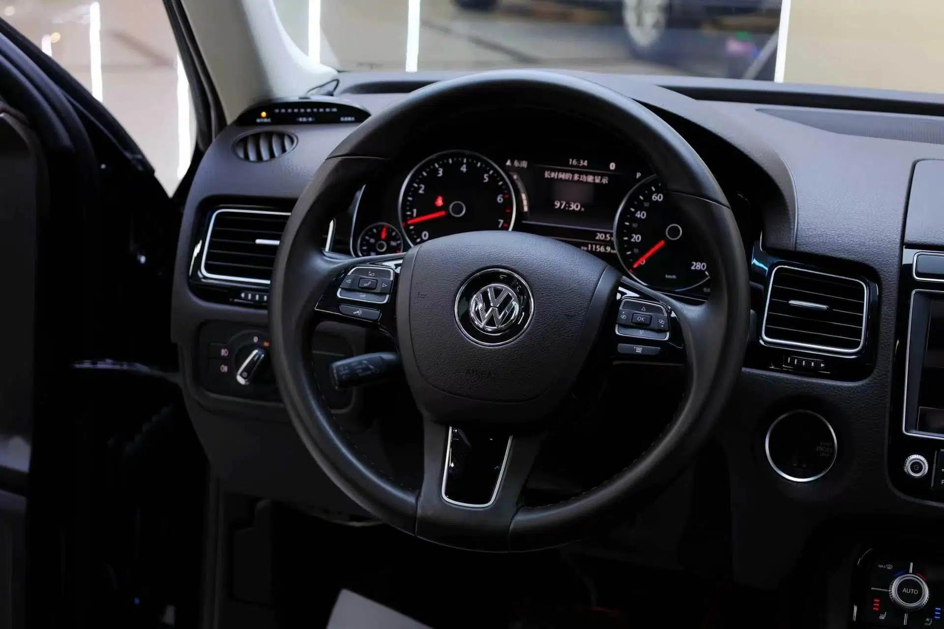 Volkswagen Touareg 2017 3.0 TSI Touareg Edition — миниатюра 24