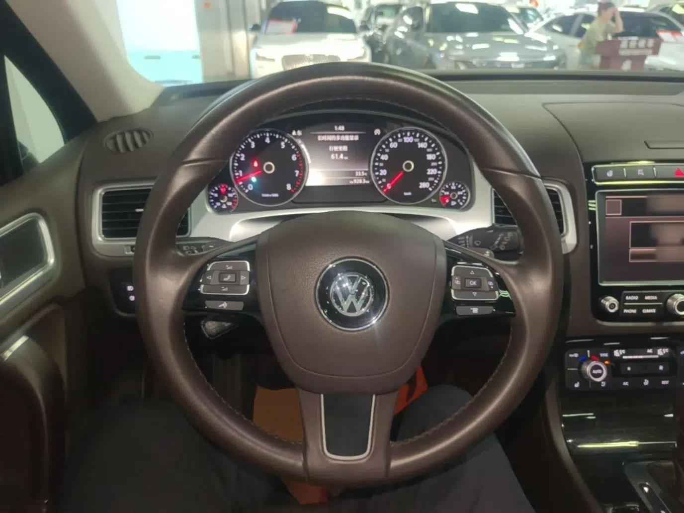Volkswagen Touareg 2016 3.0 TSI High-End Version — миниатюра 13