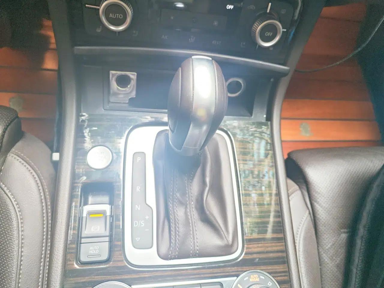 Volkswagen Touareg 2017 3.0 TSI Touareg Edition — миниатюра 14