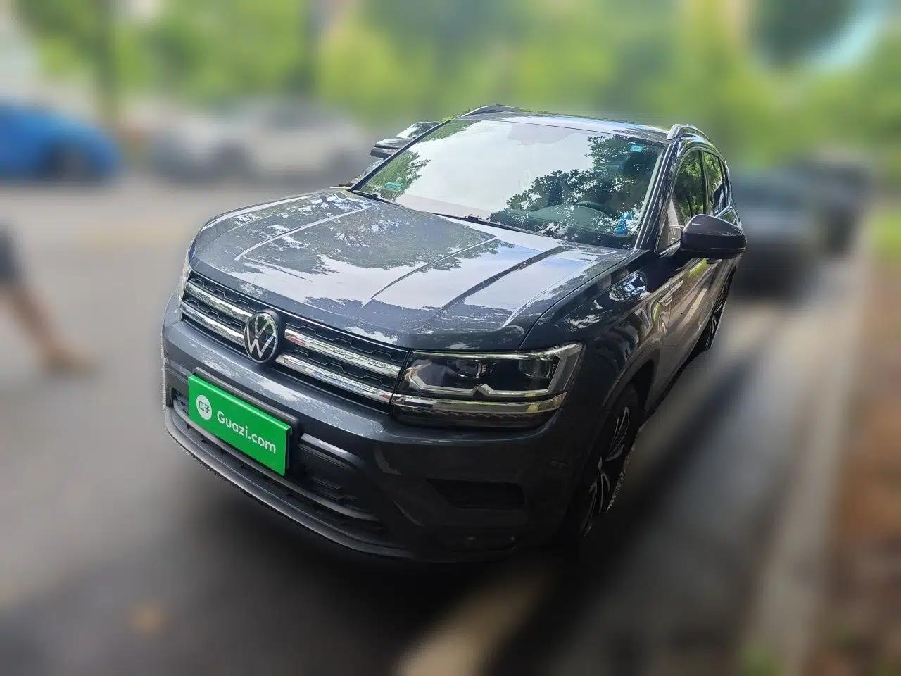 Volkswagen Tharu 2021 280TSI Two-Wheel-Drive Luxury Edition — миниатюра 1