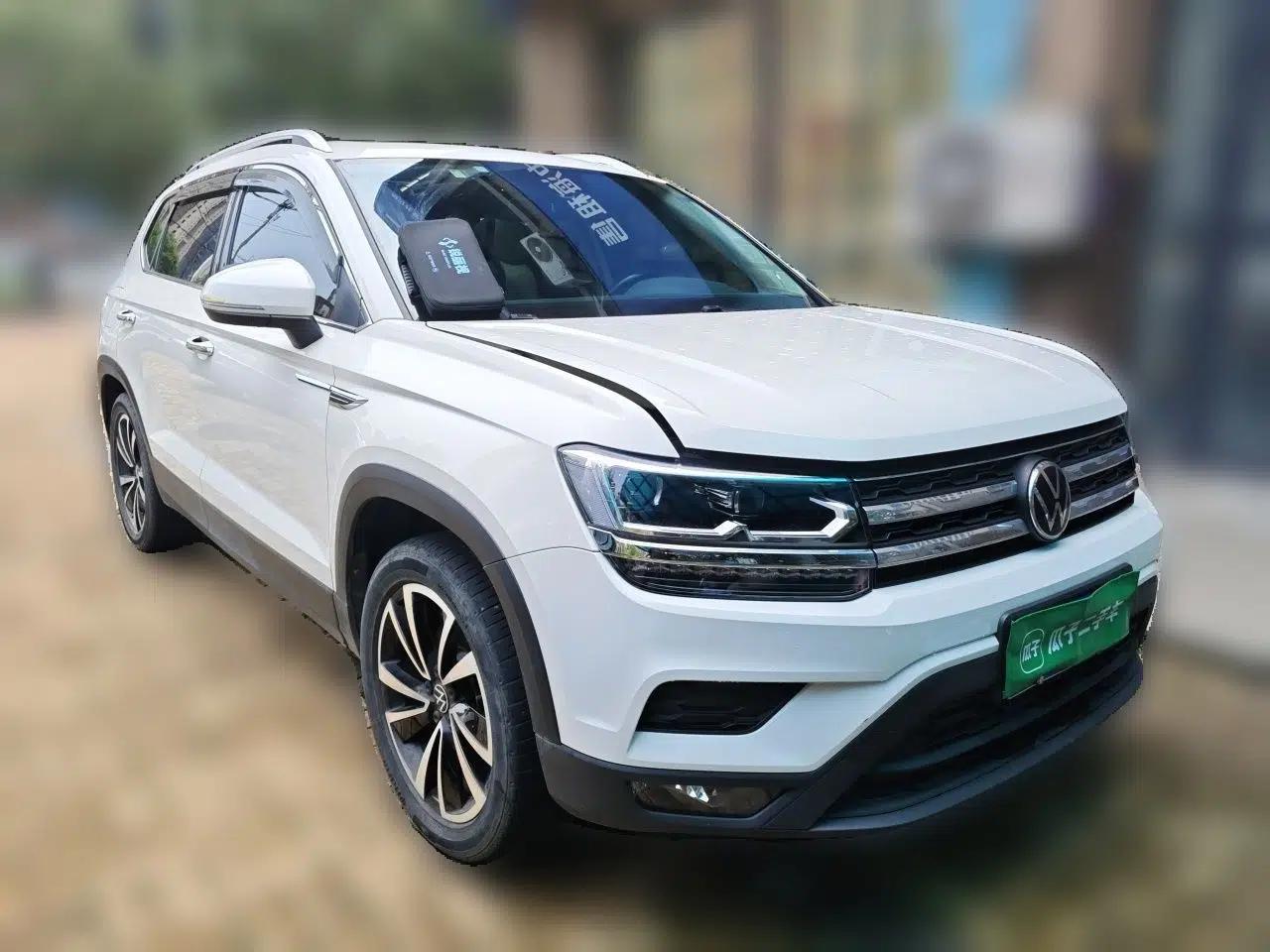 Volkswagen Tharu 2022 280TSI Two-Wheel-Drive Luxury Edition — миниатюра 3