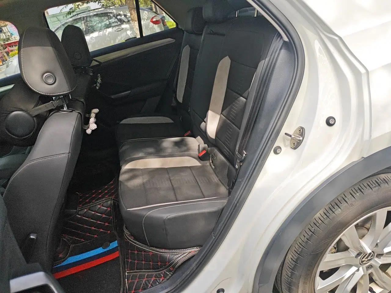 Volkswagen T-ROC 2021 280TSI DSG Two-Wheel Drive Elite Connect Edition — миниатюра 17