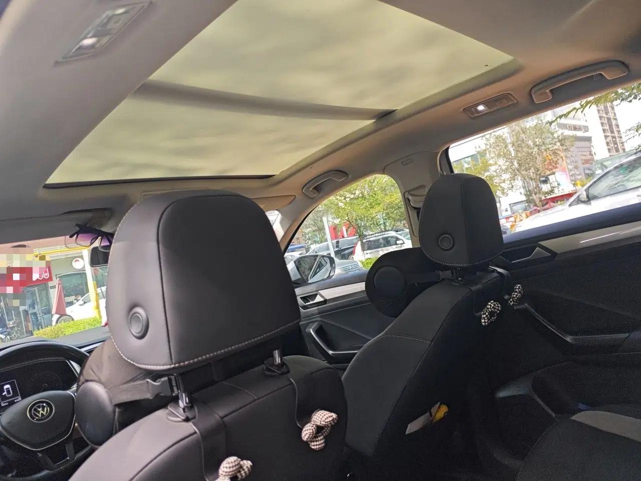 Volkswagen T-ROC 2021 280TSI DSG Two-Wheel Drive Elite Connect Edition — миниатюра 18