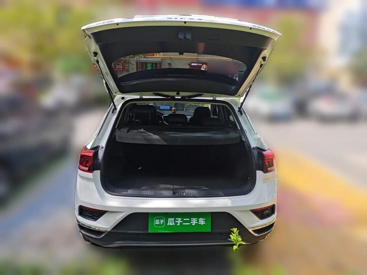 Volkswagen T-ROC 2021 280TSI DSG Two-Wheel Drive Elite Connect Edition — миниатюра 19