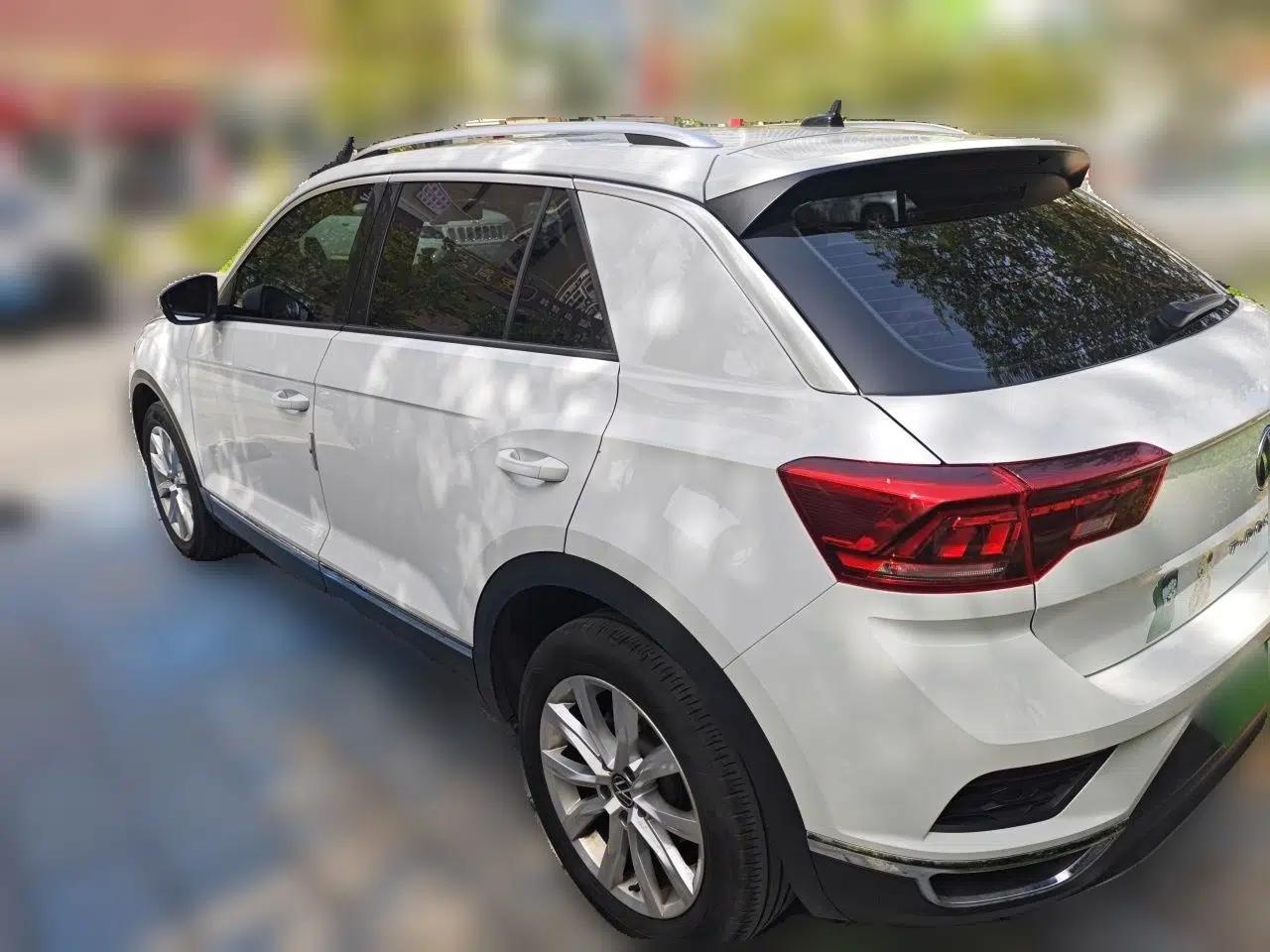 Volkswagen T-ROC 2021 280TSI DSG Two-Wheel Drive Elite Connect Edition — миниатюра 4