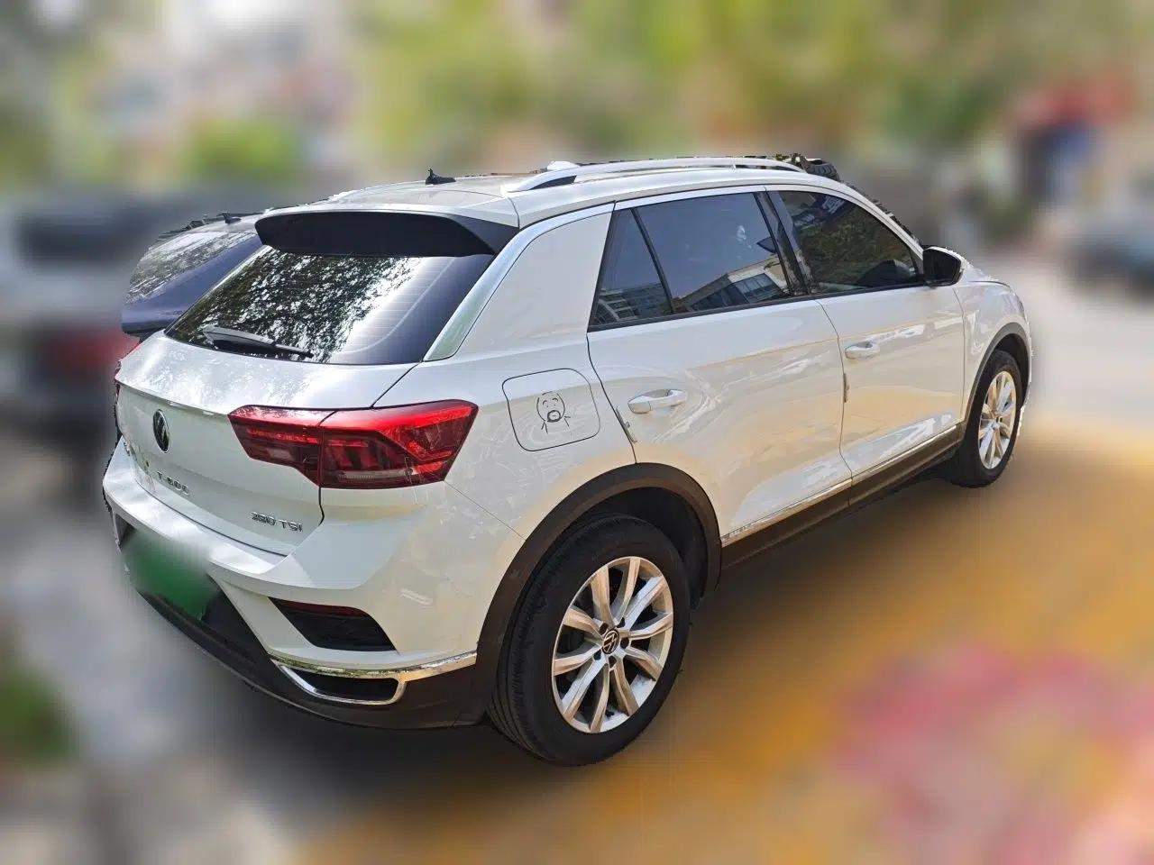 Volkswagen T-ROC 2021 280TSI DSG Two-Wheel Drive Elite Connect Edition — миниатюра 6