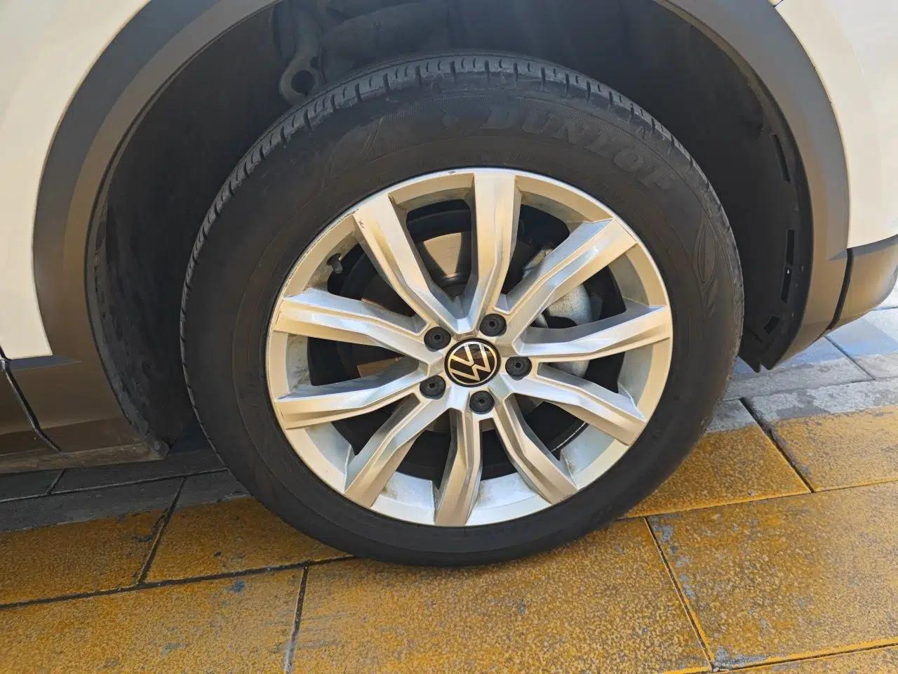 Volkswagen T-ROC 2021 280TSI DSG Two-Wheel Drive Elite Connect Edition — миниатюра 8