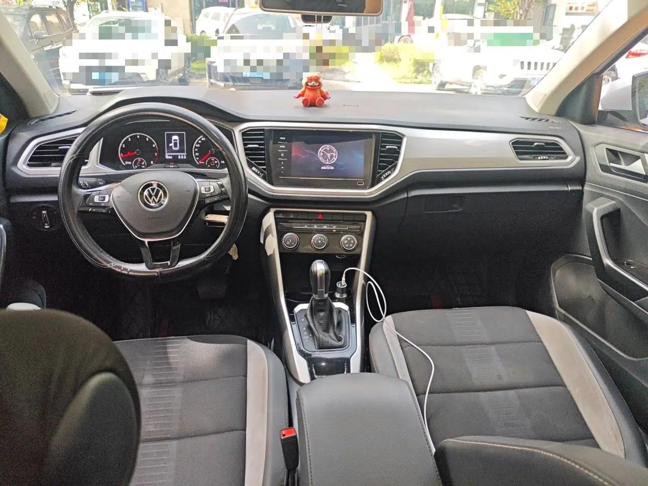 Volkswagen T-ROC 2021 280TSI DSG Two-Wheel Drive Elite Connect Edition — миниатюра 9