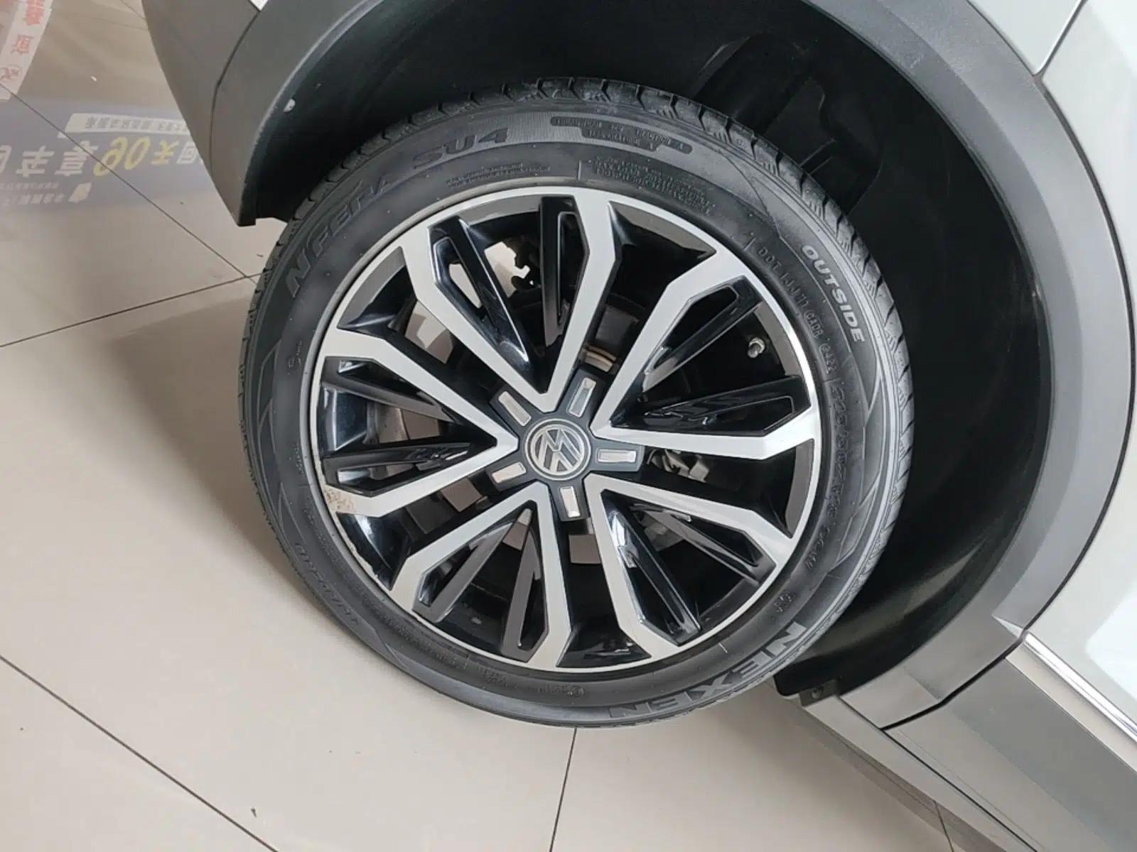 Volkswagen T-ROC 2019 280TSI DSG Two-Wheel Drive Comfort Version China VI Standard — миниатюра 11