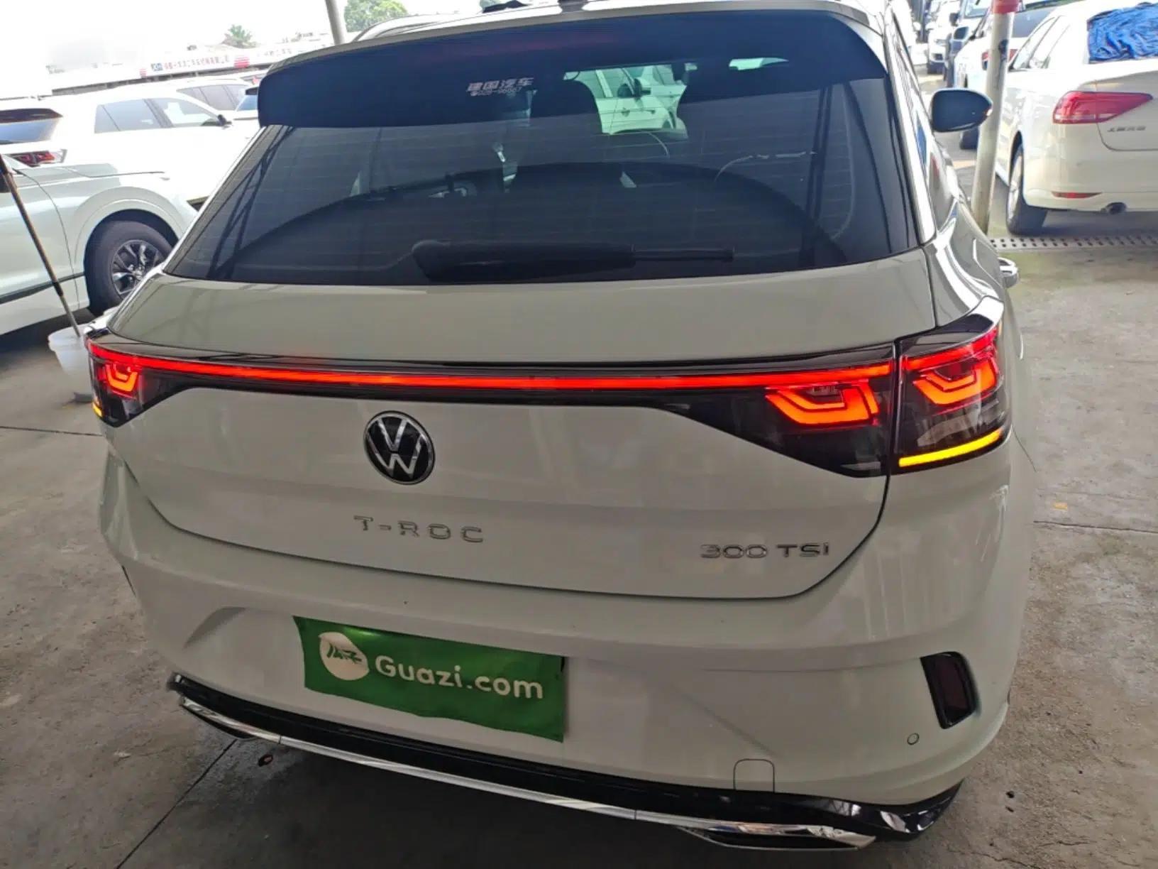 Volkswagen T-ROC 2025 Facelifted 300TSI DSG Two-Wheel-Drive Chen Guang Edition — миниатюра 5