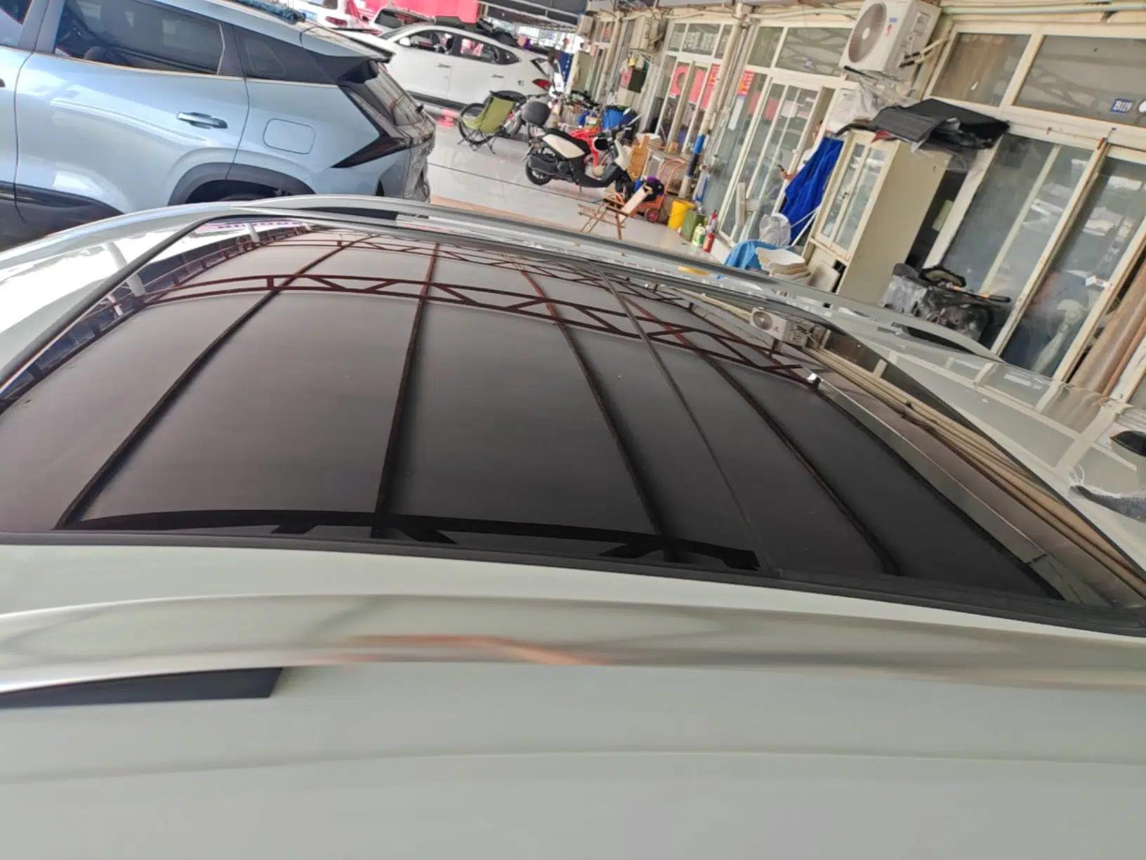 Volkswagen T-ROC 2025 Facelifted 300TSI DSG Two-Wheel-Drive Chen Guang Edition — миниатюра 7