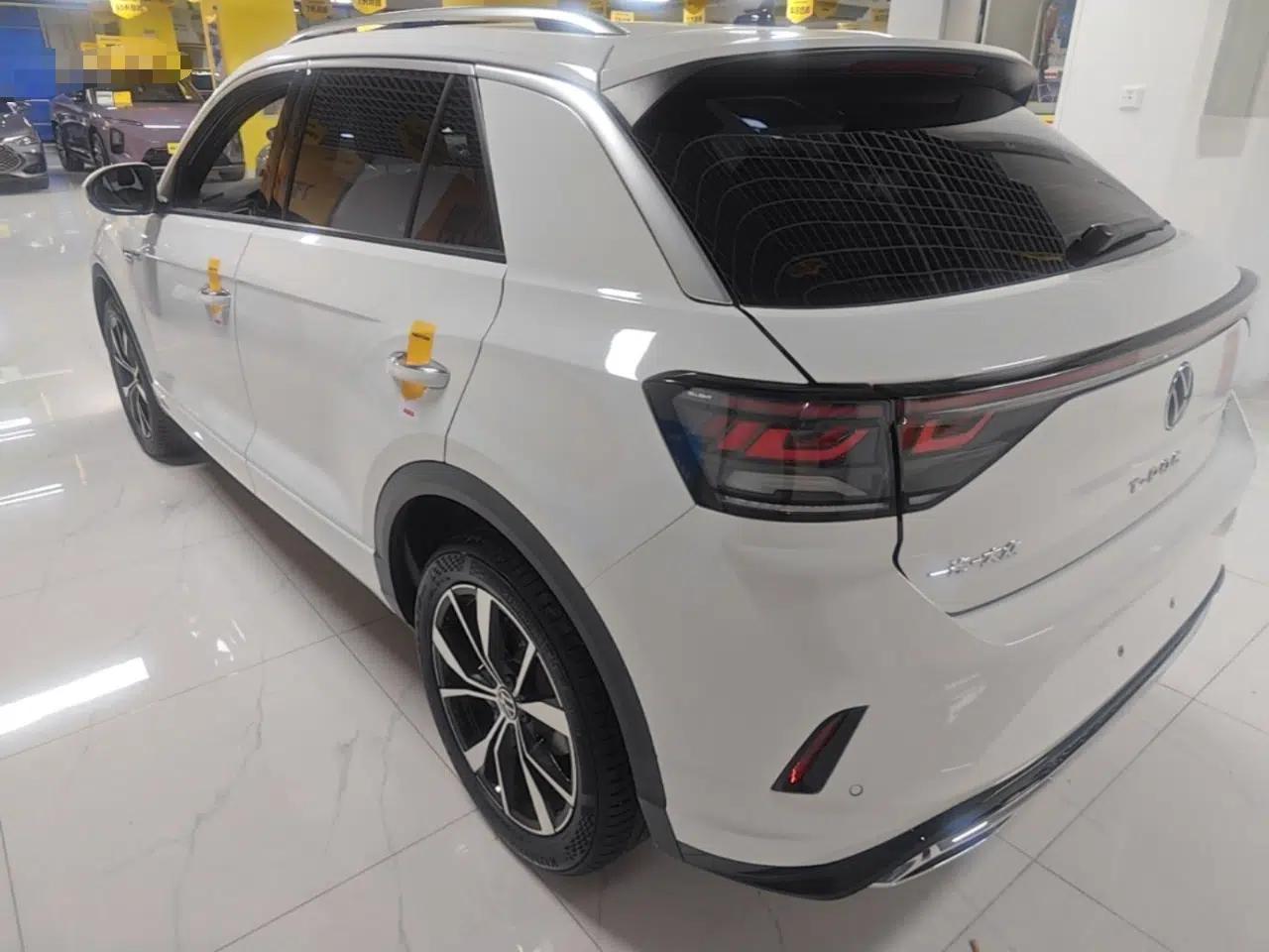 Volkswagen T-ROC 2024 300TSI DSG Two-Wheel-Drive Chen Guang Edition — миниатюра 4
