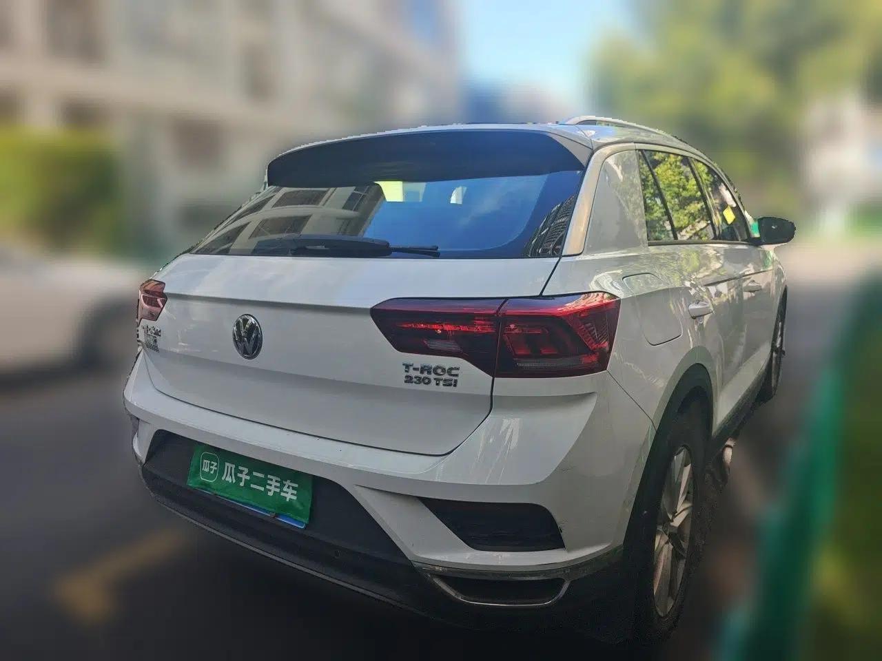 Volkswagen T-ROC 2018 230TSI DSG Two-Wheel Drive Advanced Version China V Standard — миниатюра 6