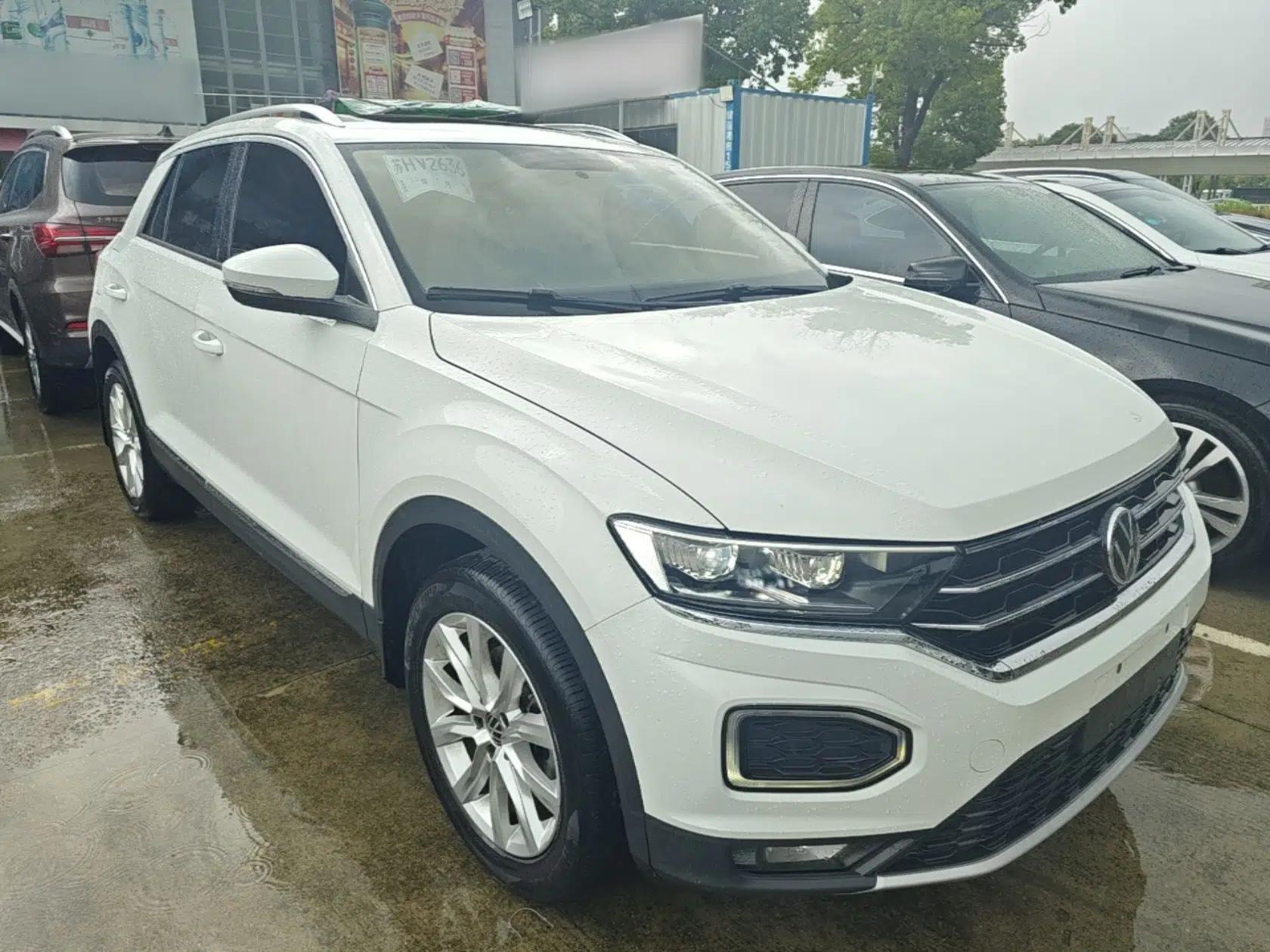 Volkswagen T-ROC 2021 280TSI DSG Two-Wheel Drive Elite Connect Edition — миниатюра 3