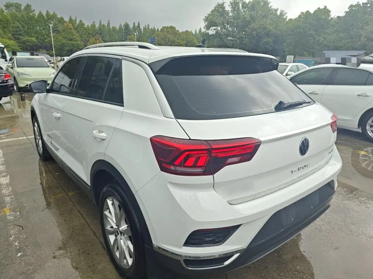 Volkswagen T-ROC 2021 280TSI DSG Two-Wheel Drive Elite Connect Edition — миниатюра 4