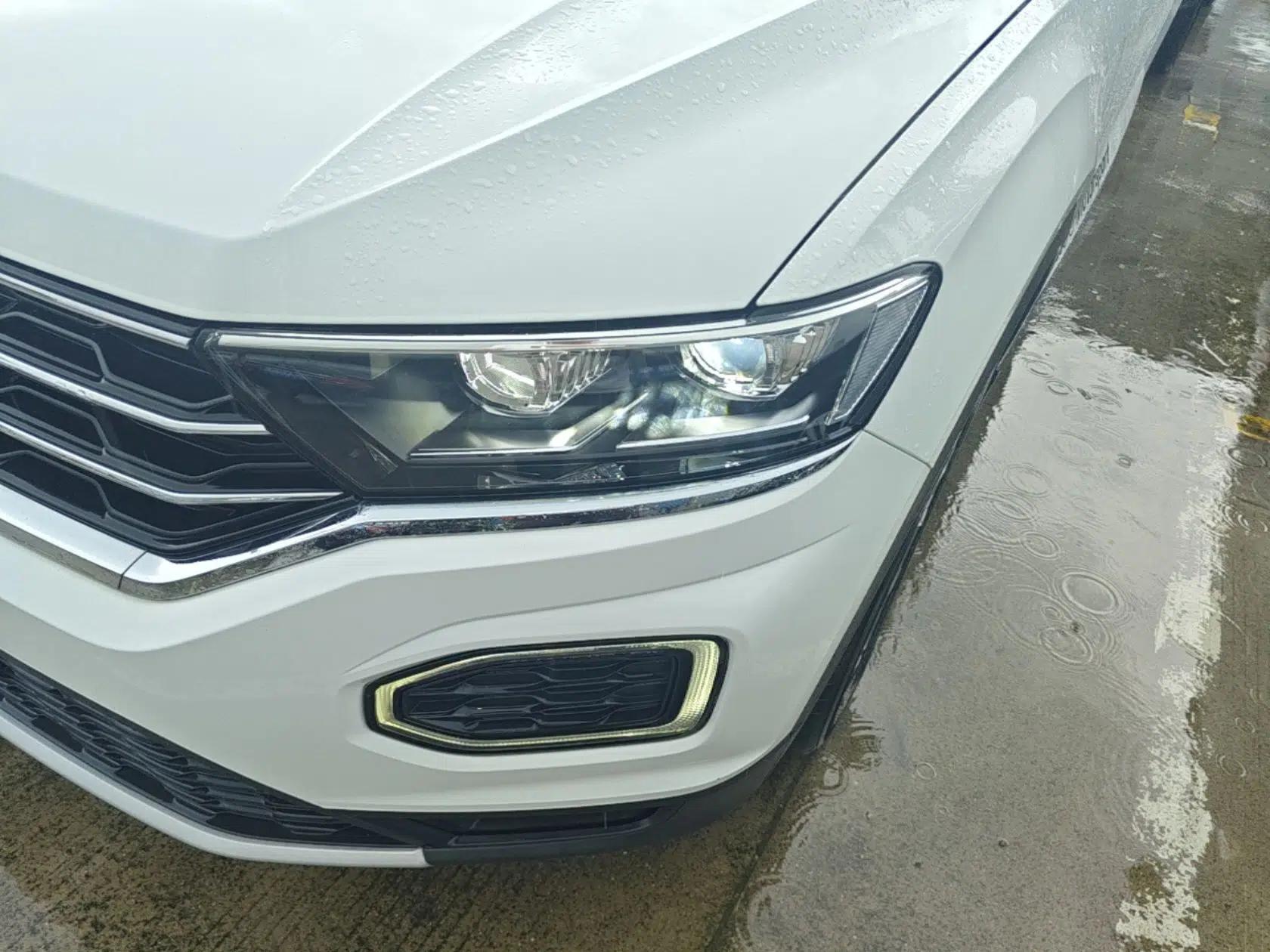 Volkswagen T-ROC 2021 280TSI DSG Two-Wheel Drive Elite Connect Edition — миниатюра 8