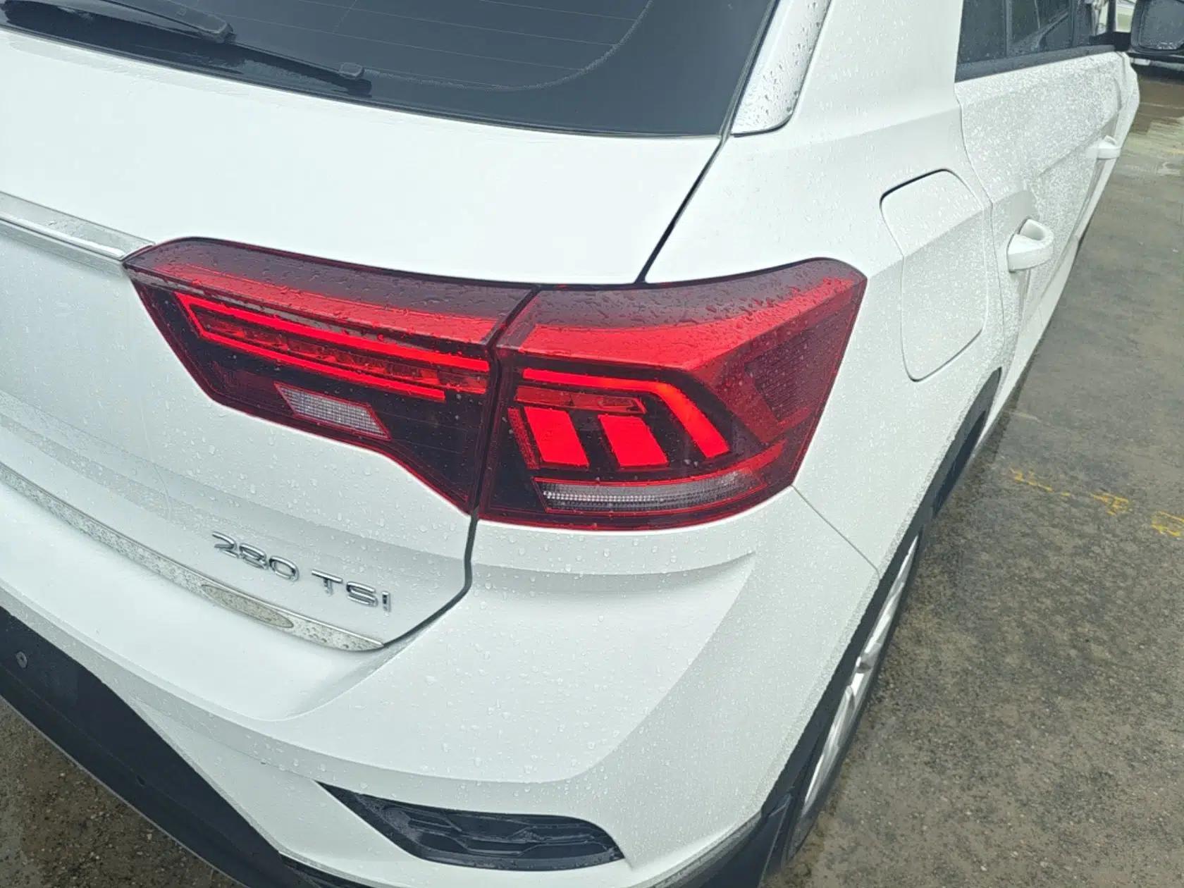 Volkswagen T-ROC 2021 280TSI DSG Two-Wheel Drive Elite Connect Edition — миниатюра 9