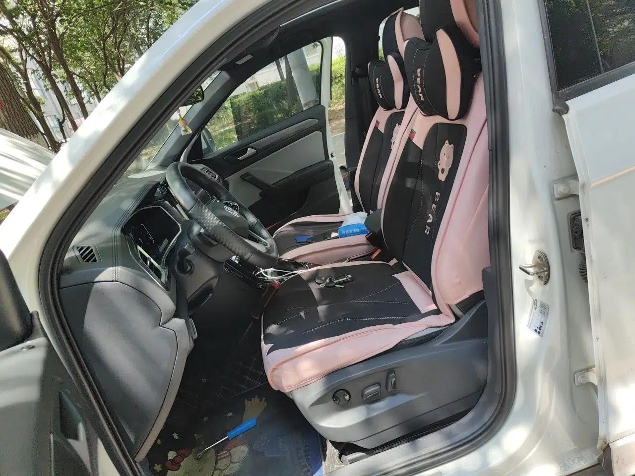 Volkswagen T-ROC 2023 300TSI DSG Two-Wheel-Drive Chen Guang Edition — миниатюра 15