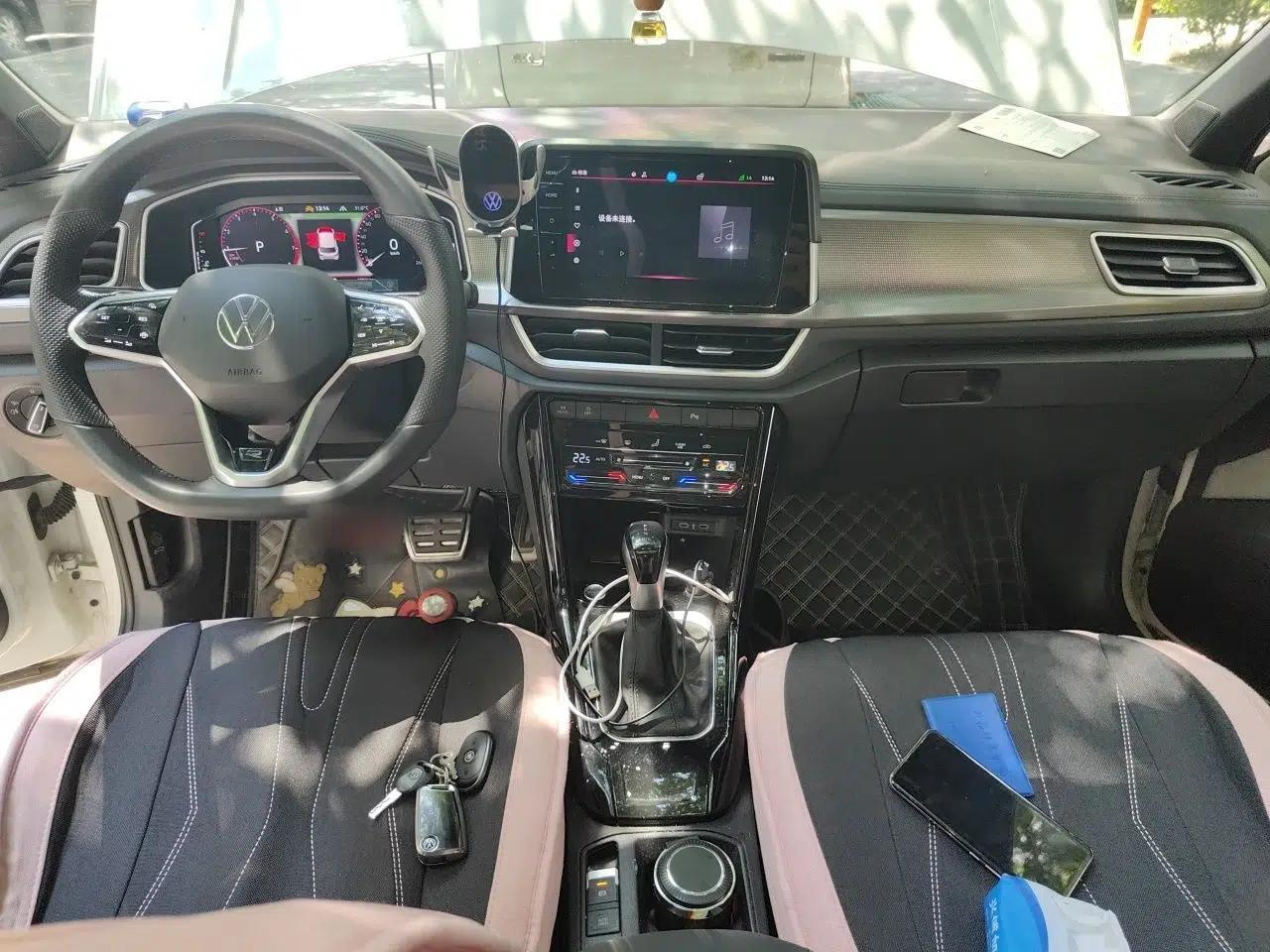 Volkswagen T-ROC 2023 300TSI DSG Two-Wheel-Drive Chen Guang Edition — миниатюра 9