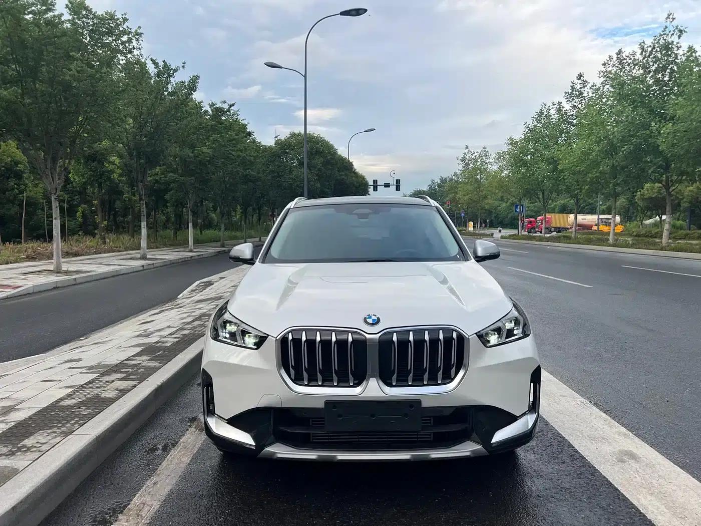 2023 BMW X1 sDrive20Li X Design Package — миниатюра 2