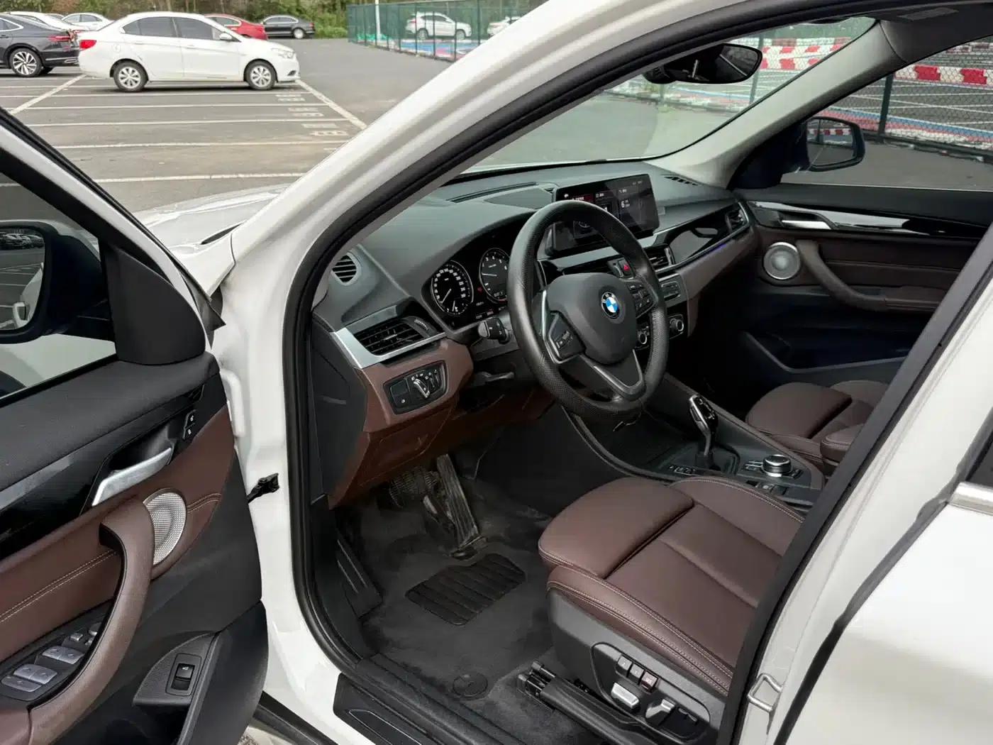 BMW X1 2022 sDrive20Li Fashion Edition — миниатюра 7