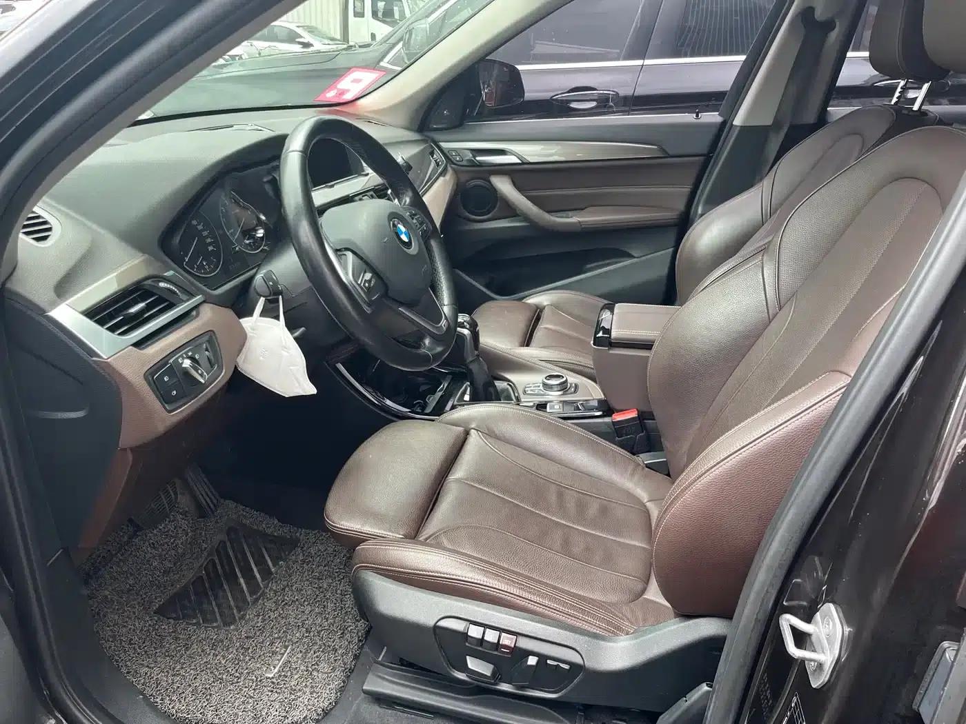 BMW X1 2018 sDrive20Li Leading Edition — миниатюра 7