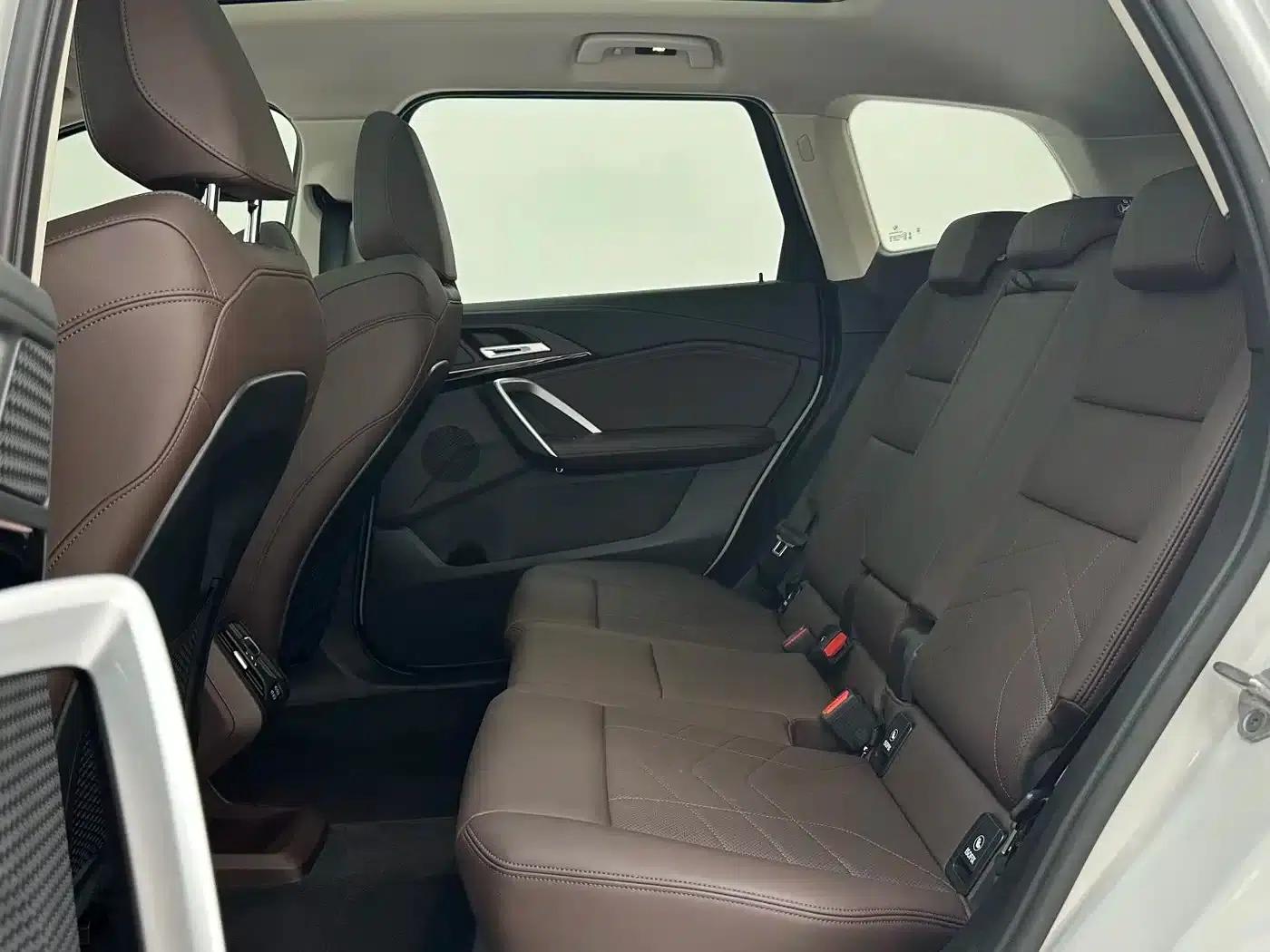 2023 BMW X1 sDrive20Li X Design Package — миниатюра 8
