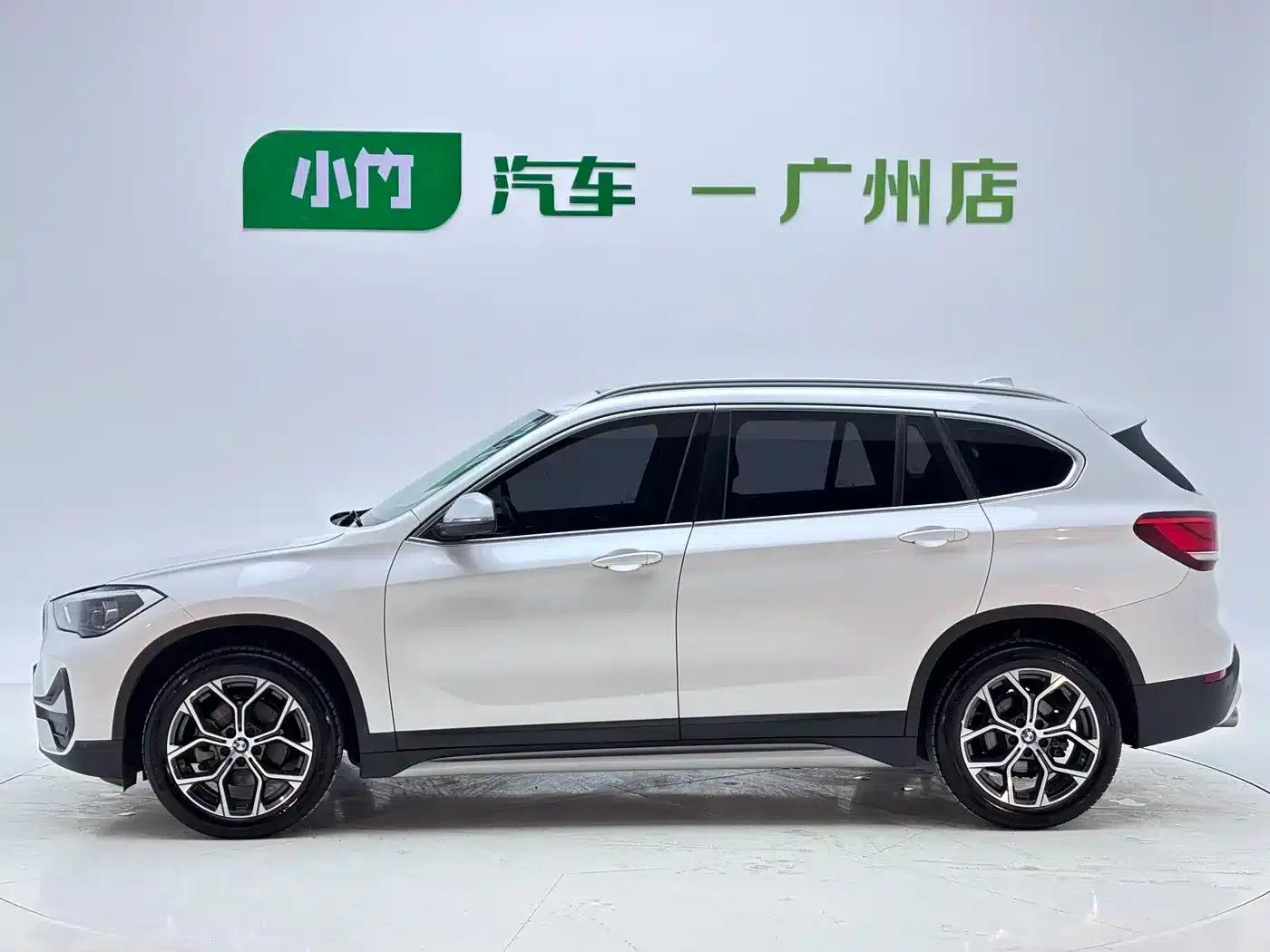 BMW X1 2022 sDrive20Li Premium — миниатюра 11