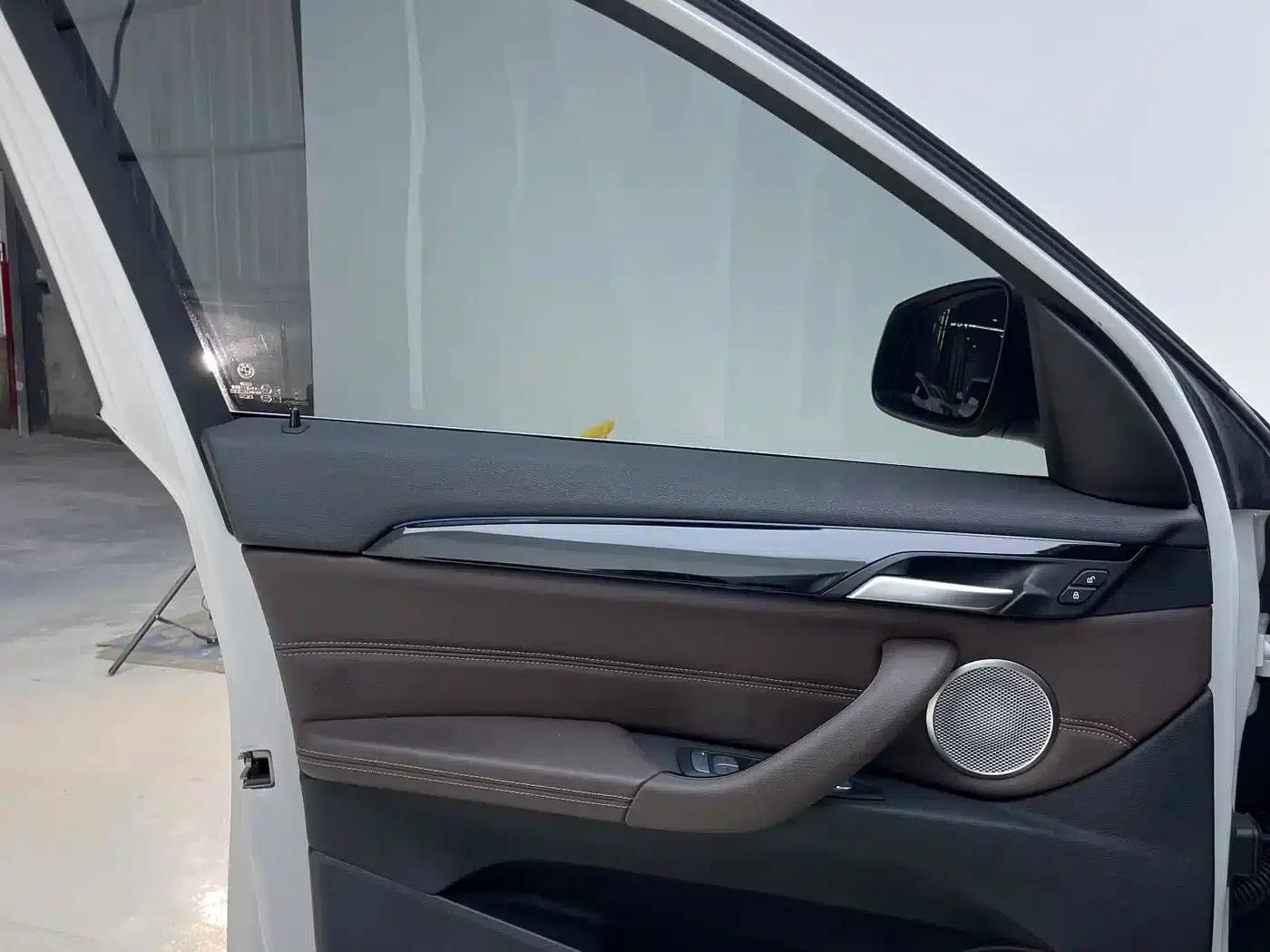 BMW X1 2022 sDrive20Li Premium — миниатюра 14