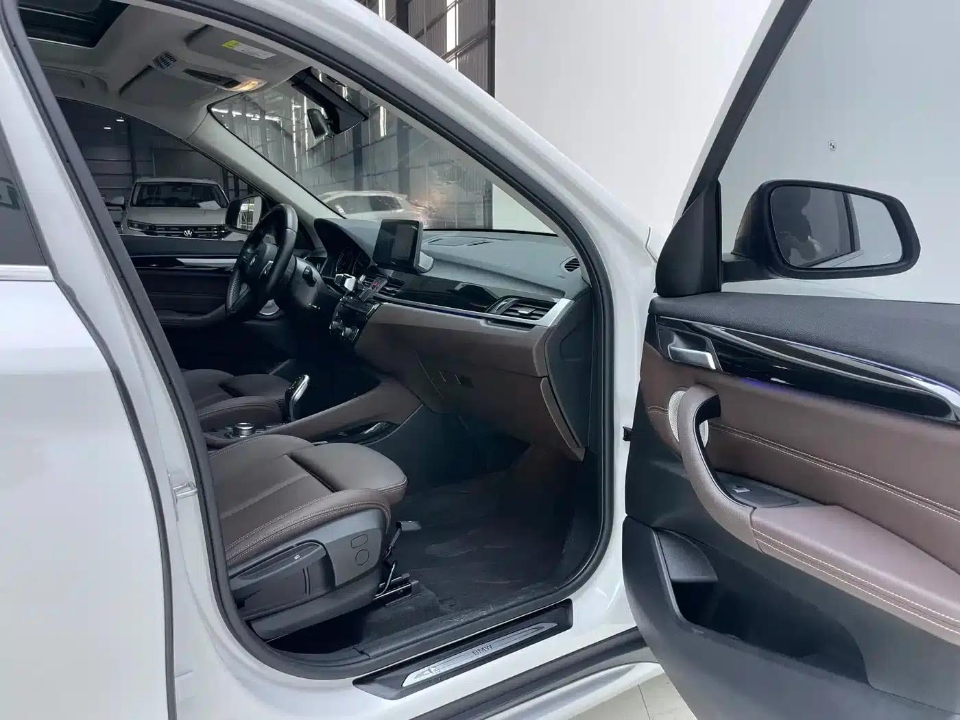 BMW X1 2022 sDrive20Li Premium — миниатюра 29