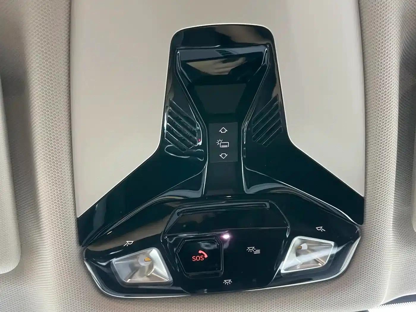 2023 BMW X1 sDrive20Li X Design Package — миниатюра 12