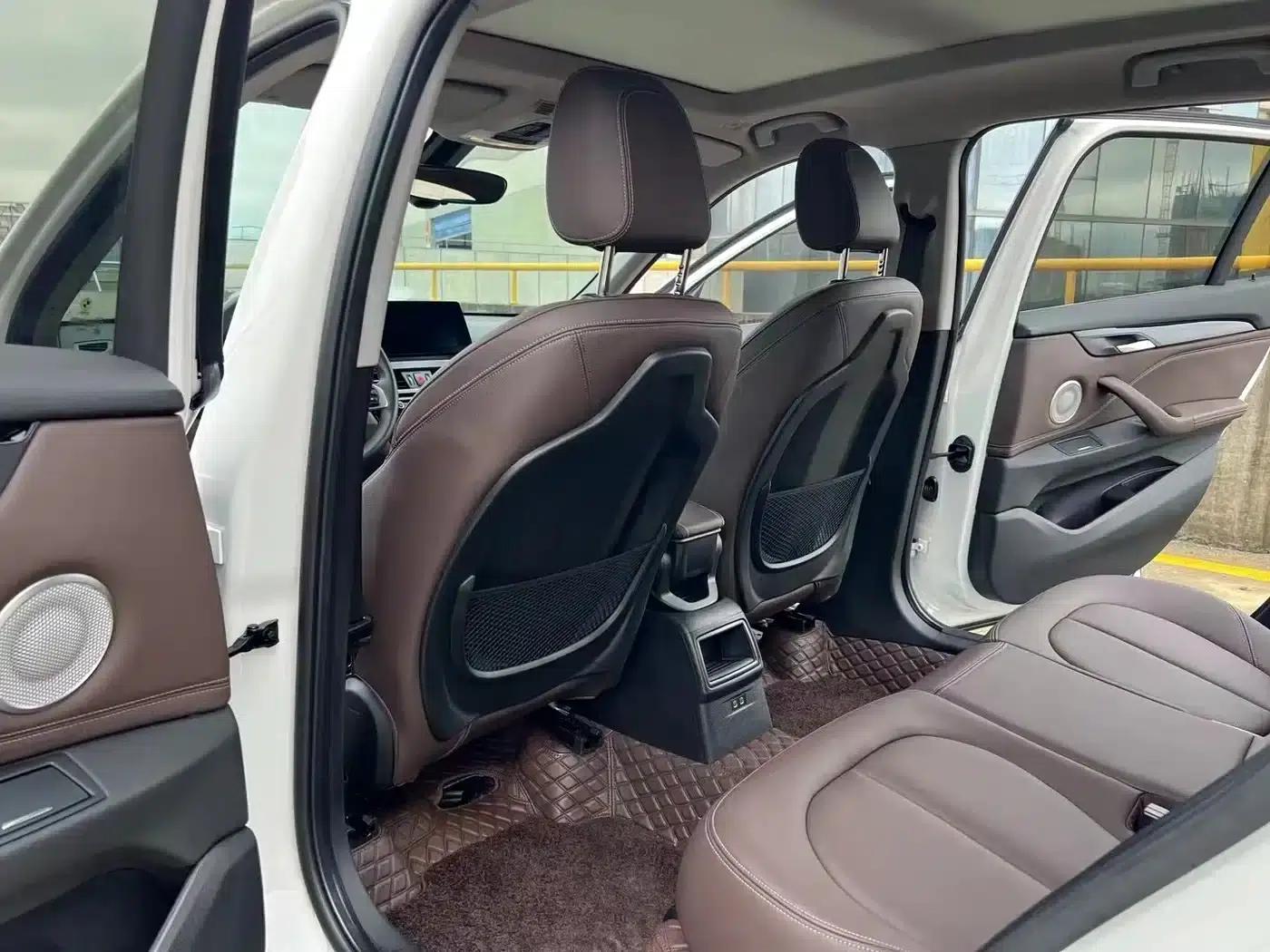 BMW X1 2022 sDrive25Li Leading Edition — миниатюра 9