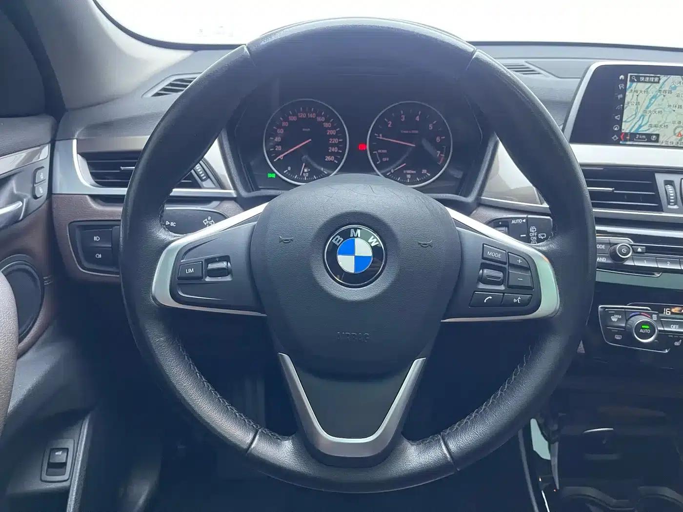 BMW X1 2018 xDrive20Li Premium — миниатюра 17