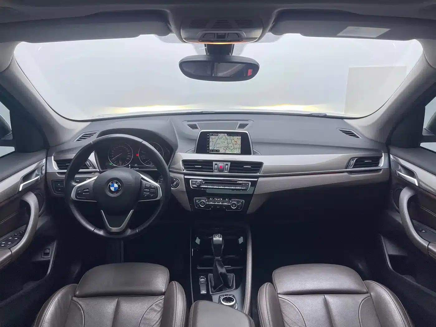 BMW X1 2018 xDrive20Li Premium — миниатюра 18
