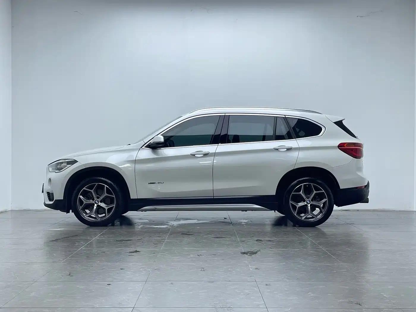 BMW X1 2018 xDrive20Li Premium — миниатюра 8