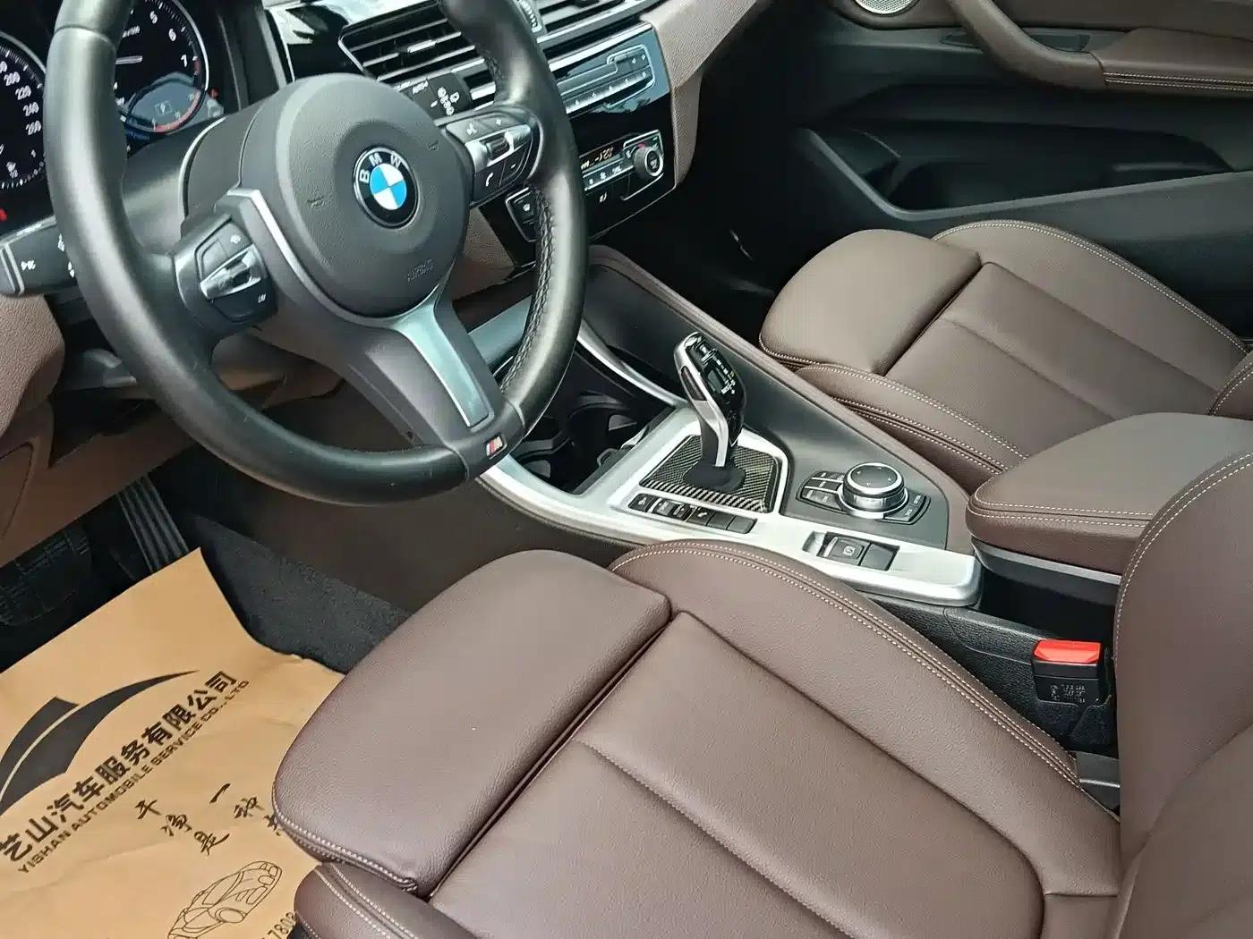 BMW X1 2022 sDrive25Li Leading Edition — миниатюра 7