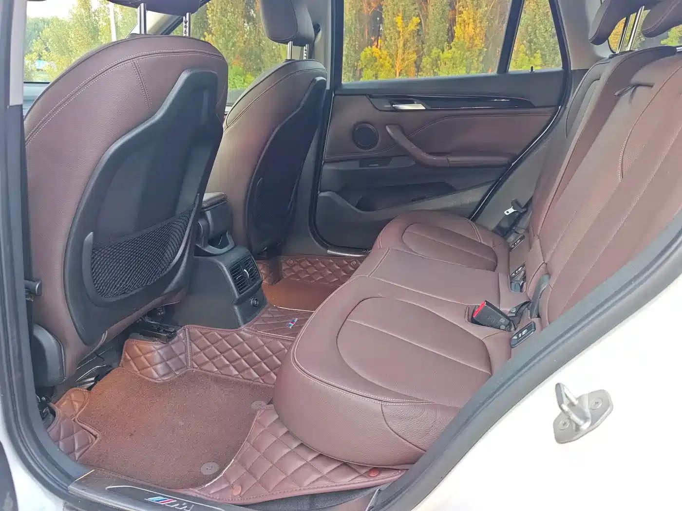 BMW X1 2016 sDrive20Li Luxury — миниатюра 9