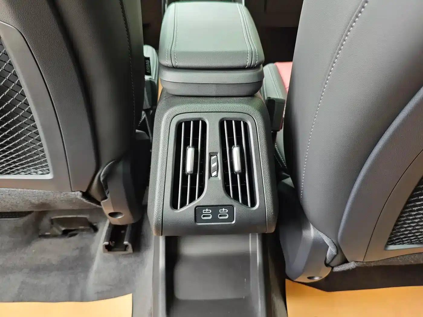 BMW X1 2025 sDrive25Li M Sport Package — миниатюра 18