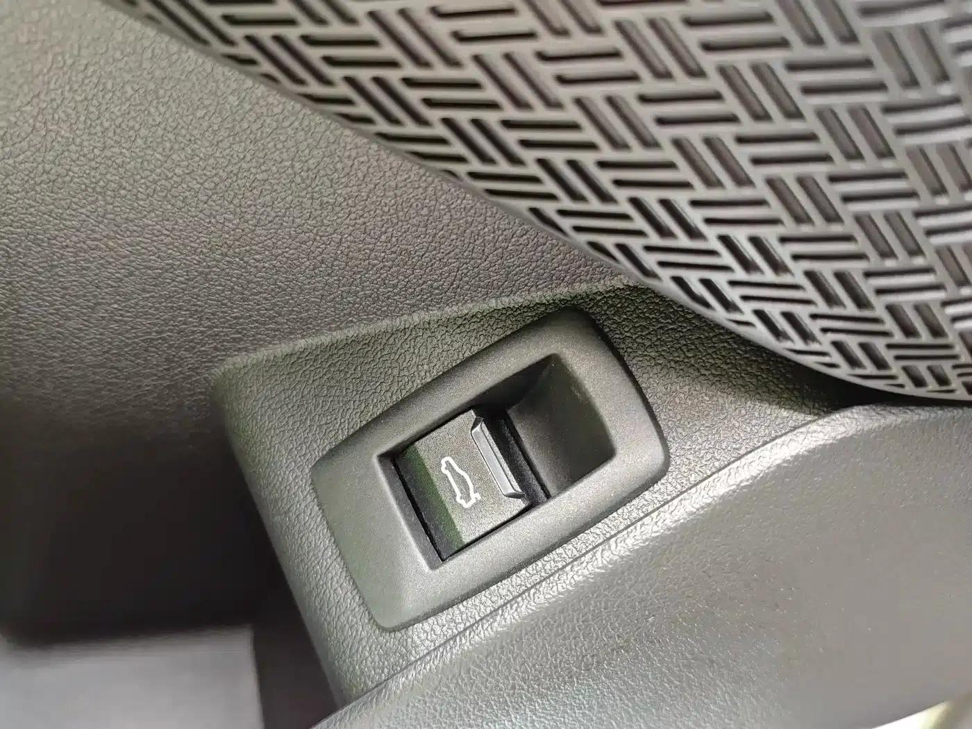 BMW X1 2025 sDrive25Li M Sport Package — миниатюра 19