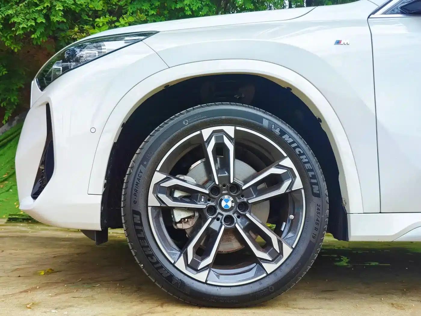 BMW X1 2025 sDrive25Li M Sport Package — миниатюра 6