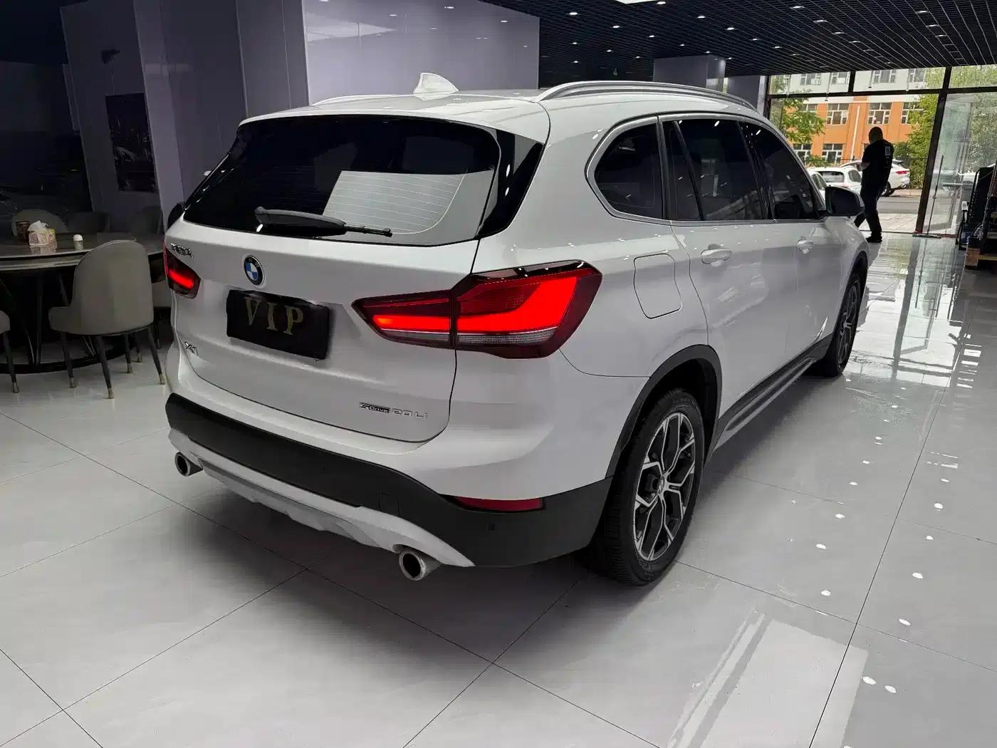 BMW X1 2022 sDrive20Li Fashion Edition — миниатюра 4