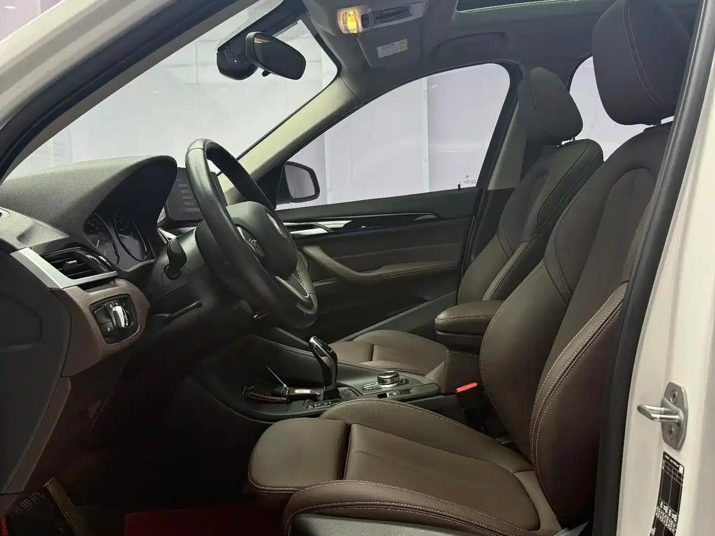 BMW X1 2022 sDrive20Li Fashion Edition — миниатюра 9
